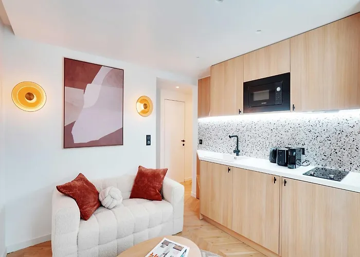 Modern Apt With Balcony - 1Br 2P - Saint Lazare