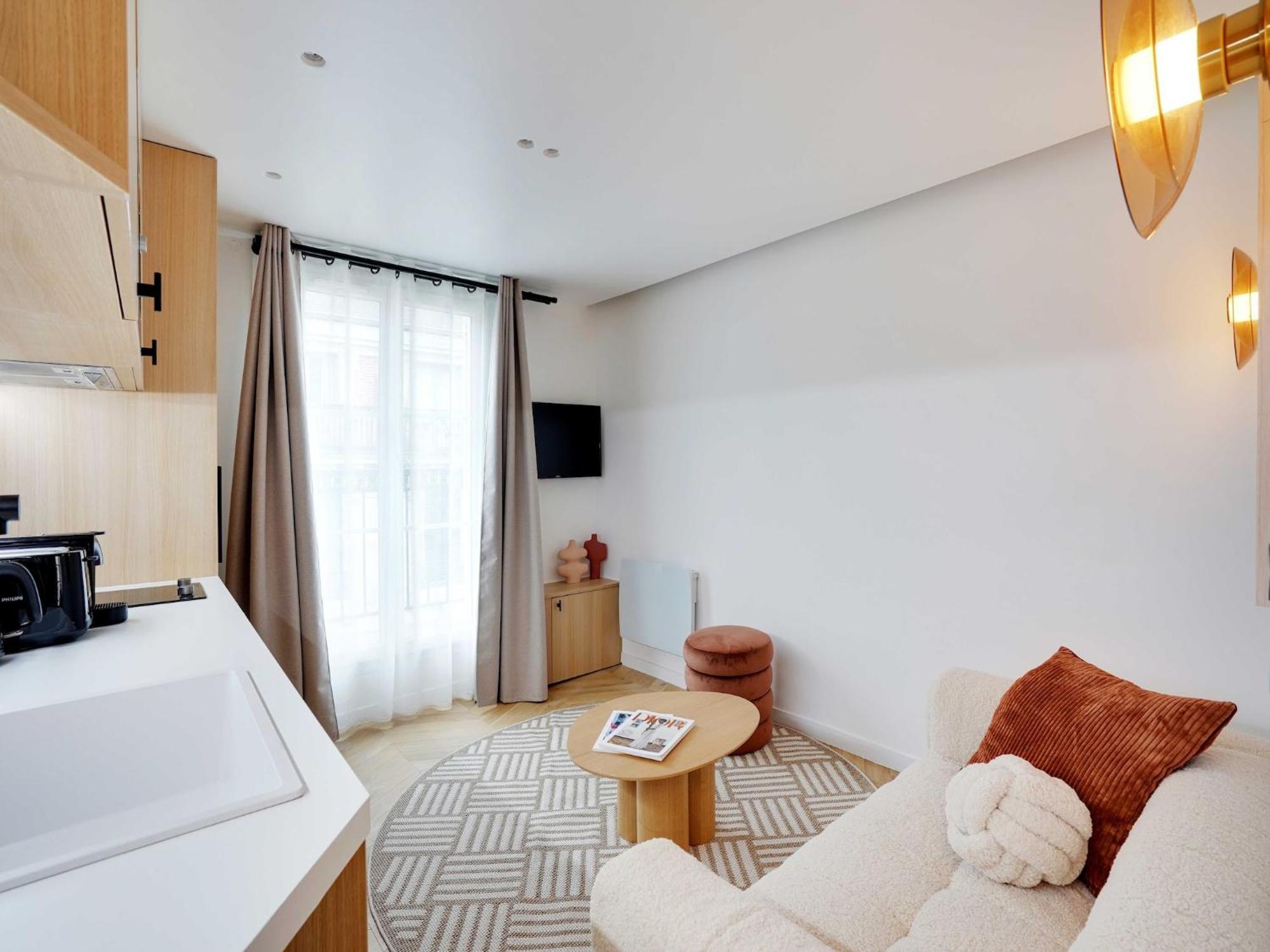 Modern With Balcony - 1br 2p - Saint Lazare Appartement Parijs