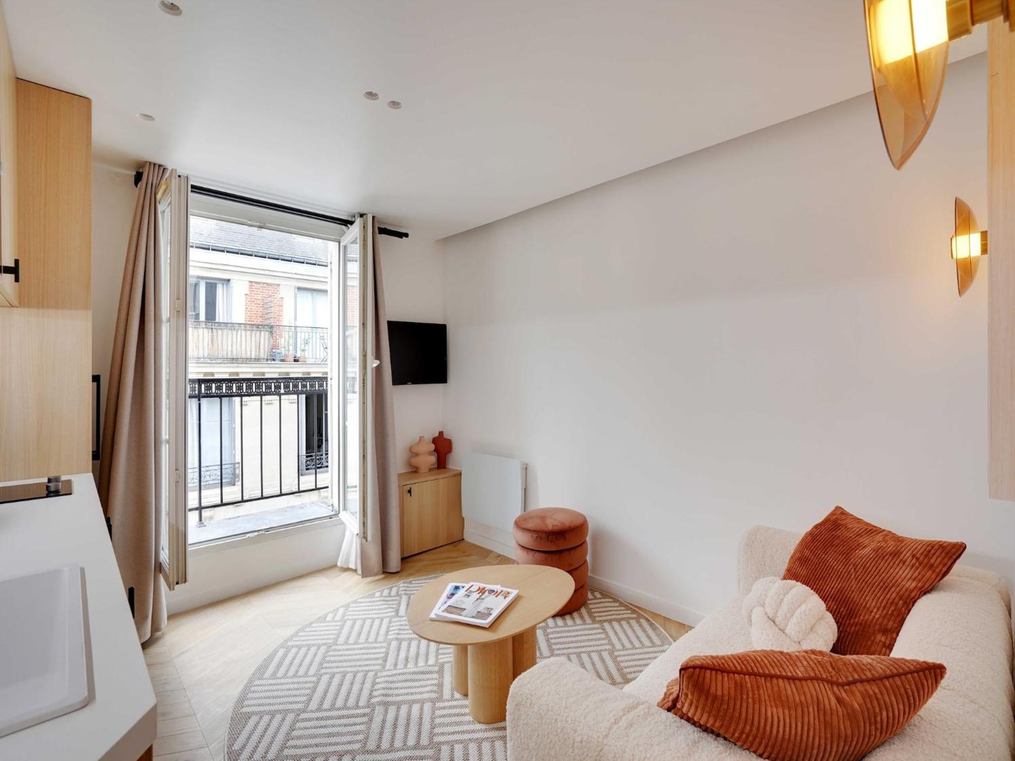 Appartement Modern With Balcony - 1br 2p - Saint Lazare *